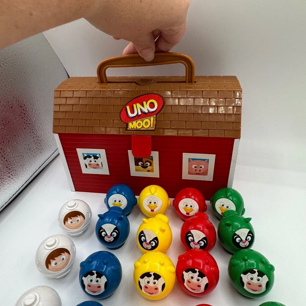 Mattel Uno Moo Preschool Game Farm Animal Matching Set with Barn Storage Case
